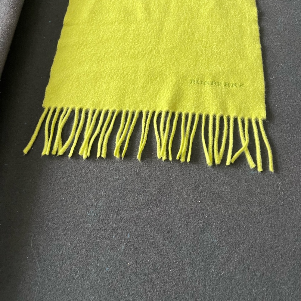 Burberry Neon Yellow 100% Cashmere Fringe Scarf #B-22 - Picture 4 of 7